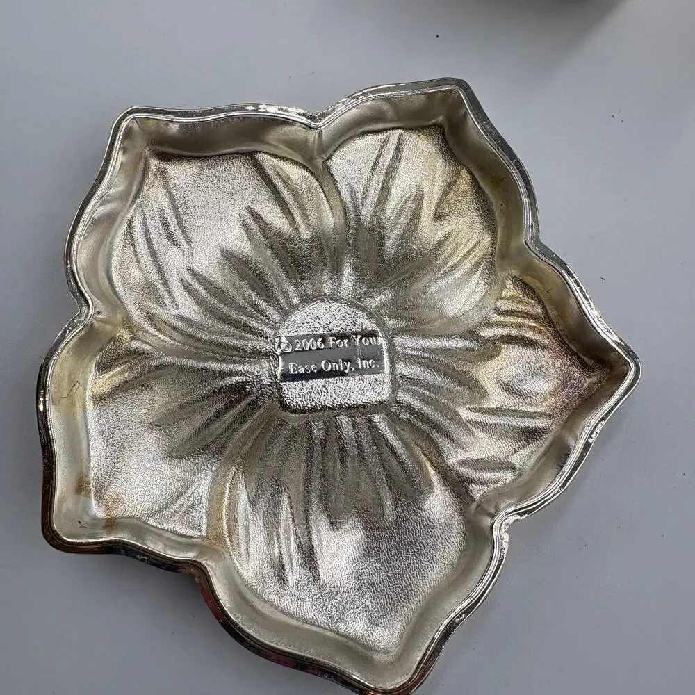 2006 For Your Ease Only Silver Toned Metal Flower Trinket Box